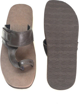 

DERA Men BROWN Sandals