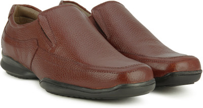 

Hush Puppies By Bata NEW BOUNCE SLIP O Slip On For Men(Brown, Tan