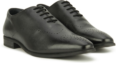 

Hush Puppies By Bata FRED SINGLE PIECE Lace Up Shoes For Men, Black