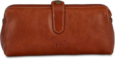 

Rohit Bal Casual Brown Clutch
