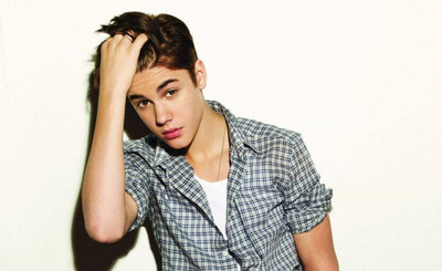 

Justin Bieber Paper Print Poster on LARGE PRINT 36X24 INCHES Photographic Paper(36 inch X 24 inch, Rolled)