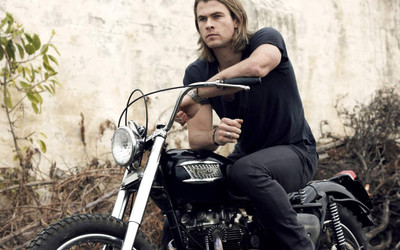 

Celebrity Chris Hemsworth Actors Australia Australian Actor HD Wall Poster Print Poster on 13x19 Inches Paper Print(19 inch X 13 inch, Rolled)
