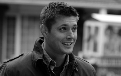 

Celebrity Jensen Ackles Actors United States HD Wall Poster Print Poster on LARGE PRINT 36X24 INCHES Photographic Paper(36 inch X 24 inch, Rolled)