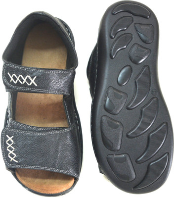 

DERA Men BLACK Sandals