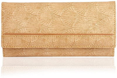 

K London Women Casual Beige Artificial Leather Wallet(4 Card Slots), Cream;light brown