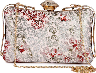 

MODISH Party Silver Clutch