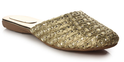 

Do Bhai Women Gold Flats