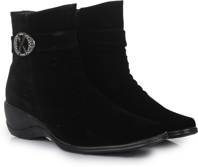 

Adorn Boots For Women(Black