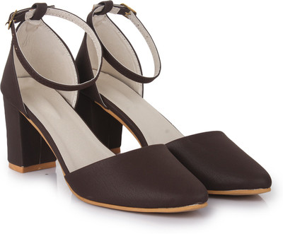 

Adorn Women Brown Heels