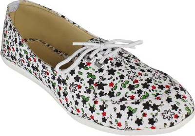 

Pozzo Women Multicolor Bellies