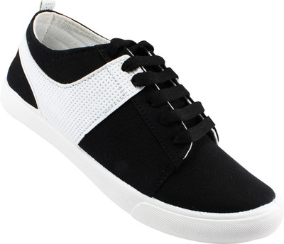

Claptrap Sneakers For Men(Black, White