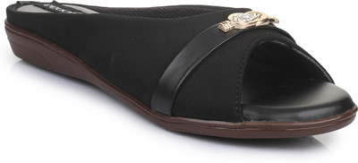

VAYONAA Women Black Flats