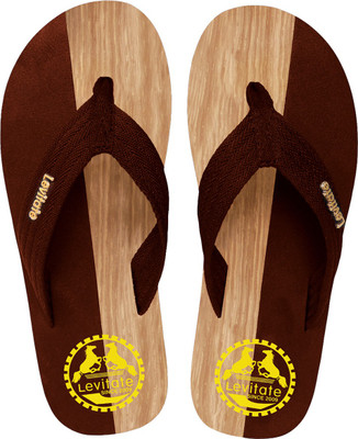 

Levitate Flip Flops, Dark brown wood