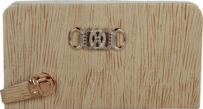 

Easy Dealss Casual Beige Clutch