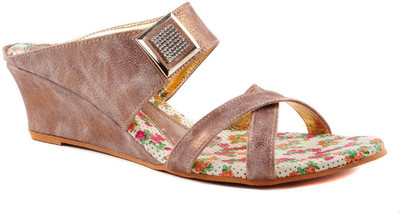 

Dolphin Miles Women Brown Wedges