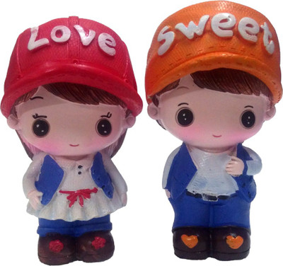 

FABZONE Valentine Romantic Love couple Statue - Handicraft Decorative Home Interior & Table Décor Figurine / Marriage Wedding Anniversary Antique Gift item Decorative Showpiece - 11 cm(Polyresin, Multicolor)