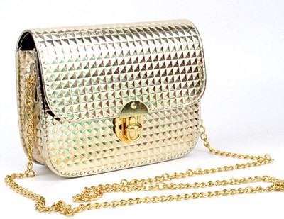 

Tanned Sling Bag(Gold)