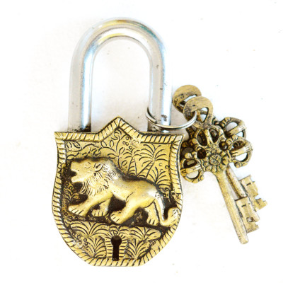 Aakrati Aakrati Handicraft of Lion Figure in Antique Finish Padlock(Yellow)