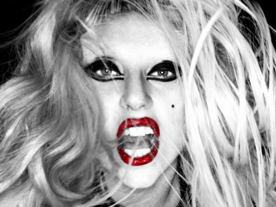 

Lady Gaga Wall Poster PWRGVALPHAPOS1967 Paper Print(18 inch X 12 inch, Rolled)