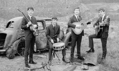

The Beatles Wall Poster PWRGVALPHAPOS97 Paper Print(18 inch X 12 inch, Rolled)