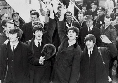 

The Beatles Wall Poster PWRGVALPHAPOS179 Paper Print(18 inch X 12 inch, Rolled)
