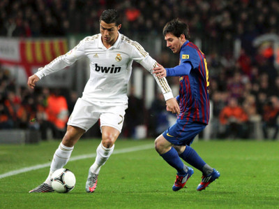

Christiano Ronaldo Wall Poster PWRGVALPHAPOS334 Paper Print(18 inch X 12 inch, Rolled)