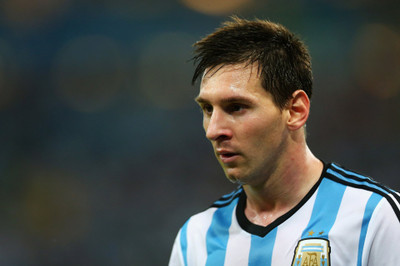 

Lionel Messi Wall Poster PWRGVALPHAPOS257 Paper Print(18 inch X 12 inch, Rolled)