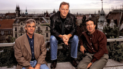 

Pink Floyd Wall Poster PWRGVALPHAPOS44 Paper Print(18 inch X 12 inch, Rolled)