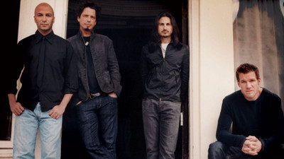 

AudioSlave Wall Poster PWRGVALPHAPOS2696 Paper Print(18 inch X 12 inch, Rolled)