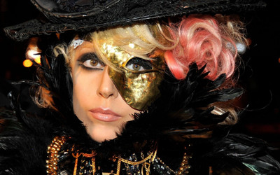 

Lady Gaga Wall Poster PWRGVALPHAPOS1879 Paper Print(18 inch X 12 inch, Rolled)
