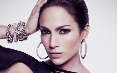 

Jennifer Lopez Wall Poster PWRGVALPHAPOS2545 Paper Print(18 inch X 12 inch, Rolled)