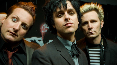 

Green Day Wall Poster PWRGVALPHAPOS2397 Paper Print(18 inch X 12 inch, Rolled)