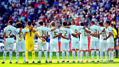 

Real Madrid Wall Poster PWRGVALPHAPOS376 Paper Print(18 inch X 12 inch, Rolled)