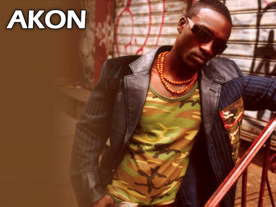 

Akon Wall Poster PWRGVALPHAPOS2338 Paper Print(18 inch X 12 inch, Rolled)