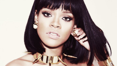 

Rihanna Wall Poster PWRGVALPHAPOS1321 Paper Print(18 inch X 12 inch, Rolled)