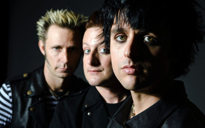 

Green Day Wall Poster PWRGVALPHAPOS2409 Paper Print(18 inch X 12 inch, Rolled)