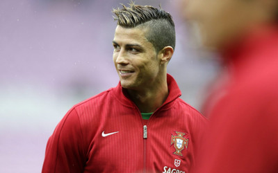 

Christiano Ronaldo Wall Poster PWRGVALPHAPOS305 Paper Print(18 inch X 12 inch, Rolled)
