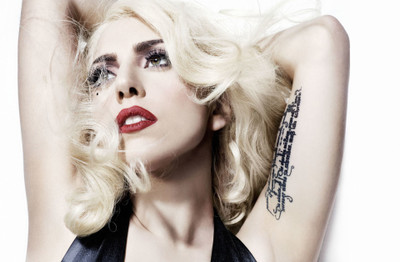 

Lady Gaga Wall Poster PWRGVALPHAPOS1933 Paper Print(18 inch X 12 inch, Rolled)