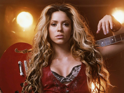 

Shakira Wall Poster PWRGVALPHAPOS1431 Paper Print(18 inch X 12 inch, Rolled)