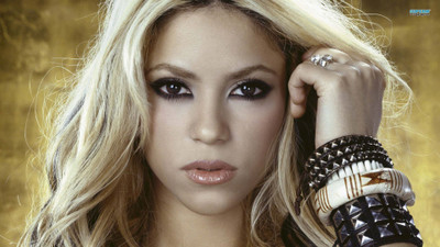 

Shakira Wall Poster PWRGVALPHAPOS1345 Paper Print(18 inch X 12 inch, Rolled)