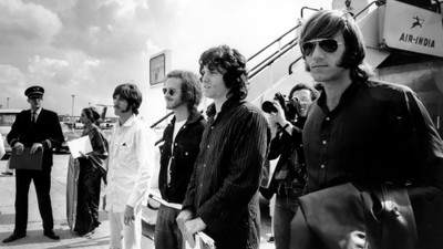 

The Doors Wall Poster PWRGVALPHAPOS2845 Paper Print(18 inch X 12 inch, Rolled)