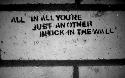

Pink Floyd Wall Poster PWRGVALPHAPOS54 Paper Print(18 inch X 12 inch, Rolled)