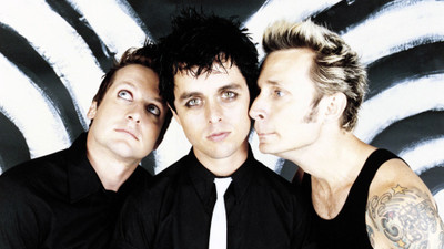 

Green Day Wall Poster PWRGVALPHAPOS2398 Paper Print(18 inch X 12 inch, Rolled)