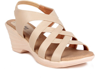 

MSC Women Cream Wedges