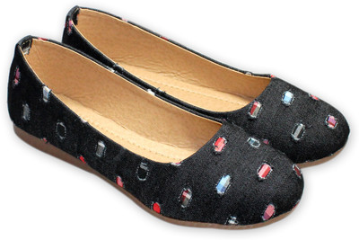 

SKOLL Bellies For Women(Multicolor, Black
