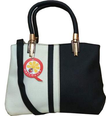 

mariQuita Shoulder Bag(White, Black), Black;white