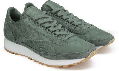 

REEBOK AZTEC T Sneakers For Men(Green, Ironstone/white-gum