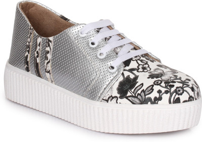 

Dicy Women Casual Shoes Casuals For Women(Black