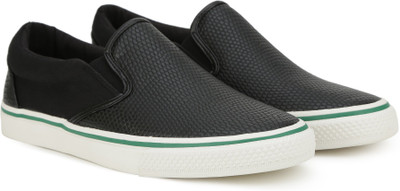 

United Colors of Benetton Casual For Men(Black, 904