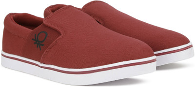 

United Colors of Benetton Casual For Men(Maroon, 901